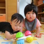 興味津々　のびのびぐみ（0・1歳）